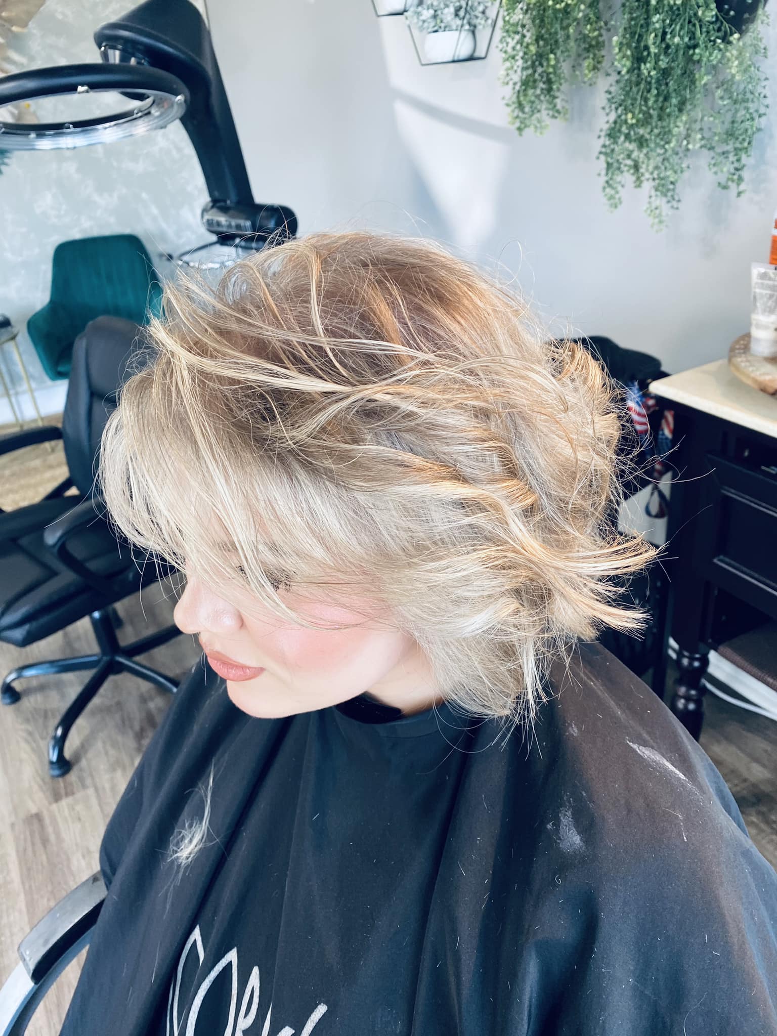 Mood Swings Salon and Spa 2