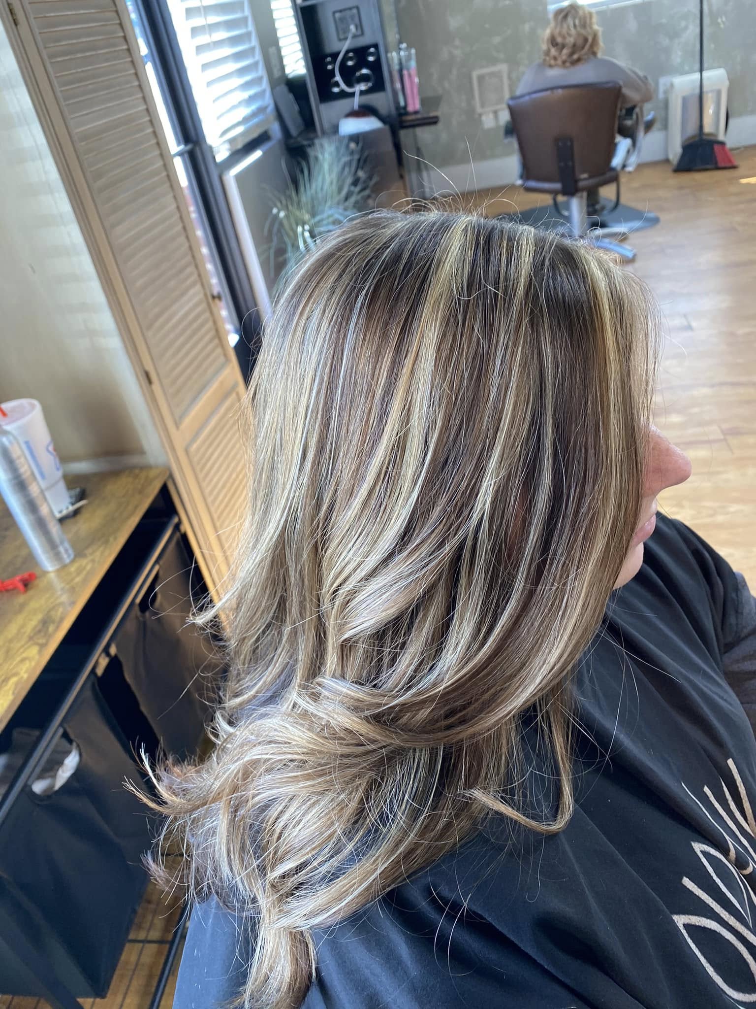 Mood Swings Salon and Spa 4